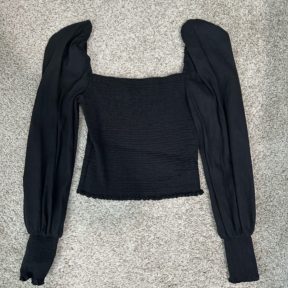 Gianni Bini Women’s Crop Top Black Long Sleeve Shirt
